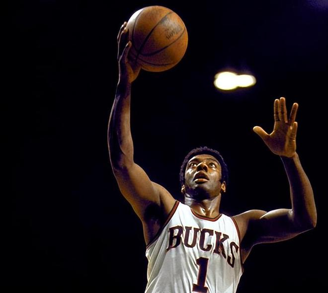 通过现场的 通过现场的