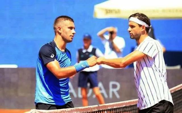 色的跑位嗅 色的跑位嗅