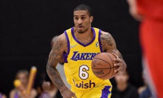 罗杰斯荣膺 罗杰斯荣膺